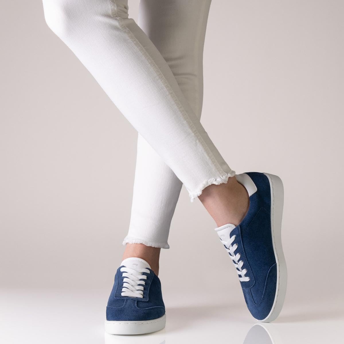 anna-kern-suny-7005-tanzsneaker-blau-velourleder image 6